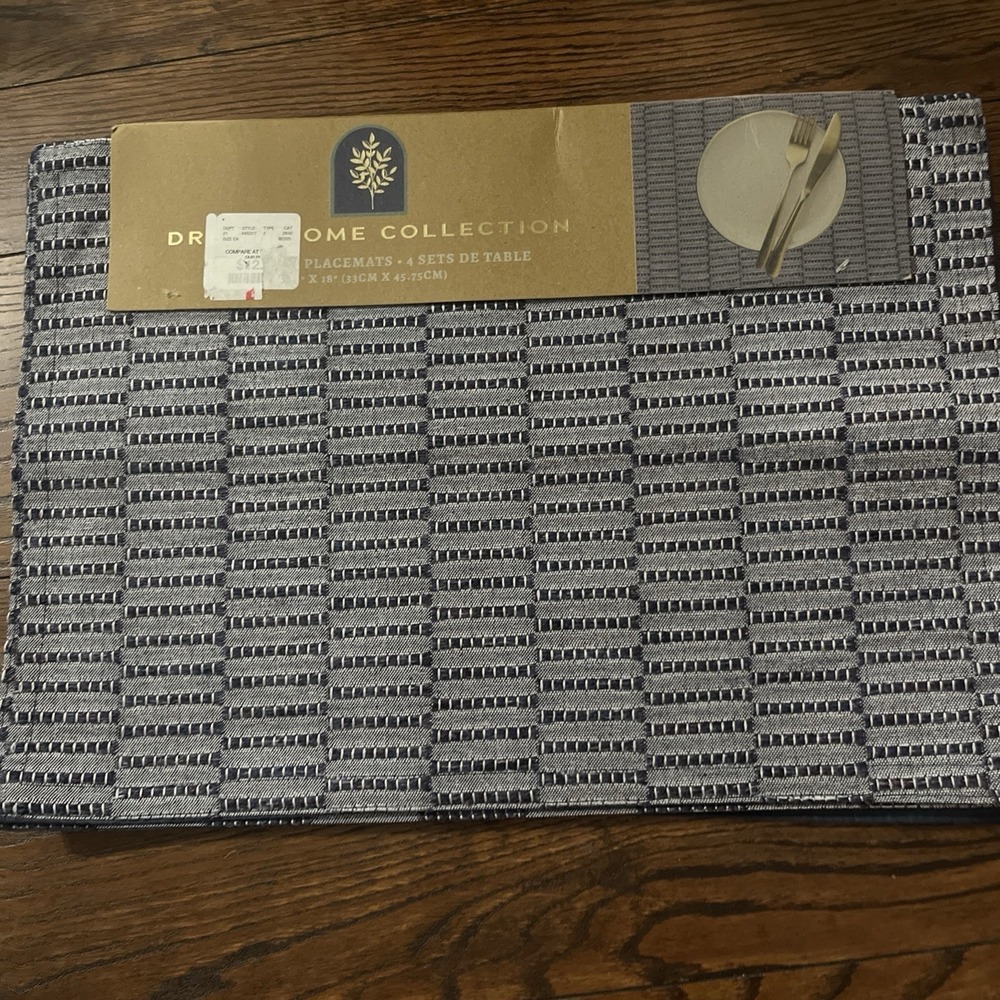 DREAM HOME Placemats (4) 13 X 18 Blue White Stripes NIP